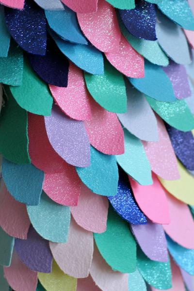 13. Meerjungfrauen-Schuppen-Gürtel aus Papierstreifen for basteln fasching mit kindern ideas