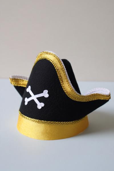 17. Kompass-Piratenhut mit Goldrand for basteln fasching grundschule ideas