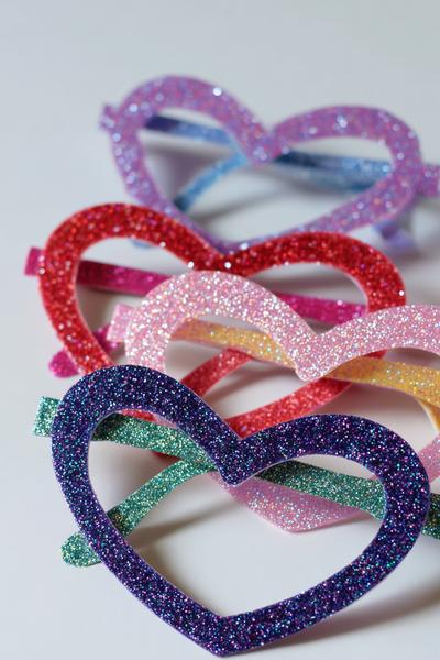36. Papierherz-Brille mit Glitzer for basteln fasching kindergarten einfach ideas