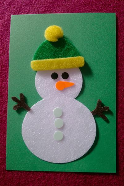 6. Watte-Schneemann-Karte für Basteln mit Kindern Weihnachten unter 3 mit großen Klebepunkten und Filzhut