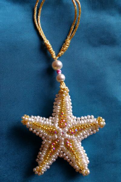 14. Stern-Anhänger aus Perlen und Kordel als for basteln weihnachten ideen ideas