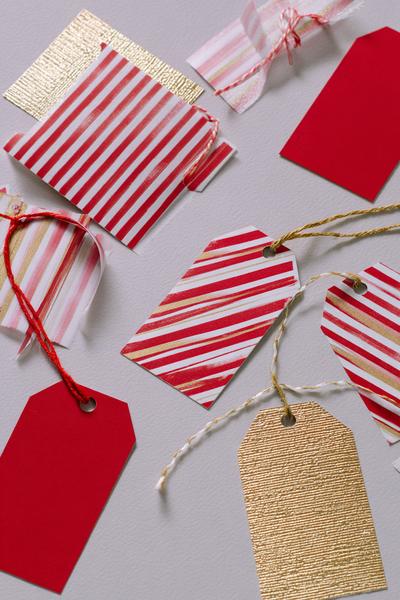 8. Washi-Tape-Geschenkanhänger in Rot-Gold beim for basteln weihnachten mit kindern ideas