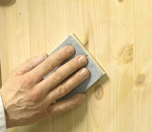 Holz beizen und ölen Tipps für schöne Oberflächen