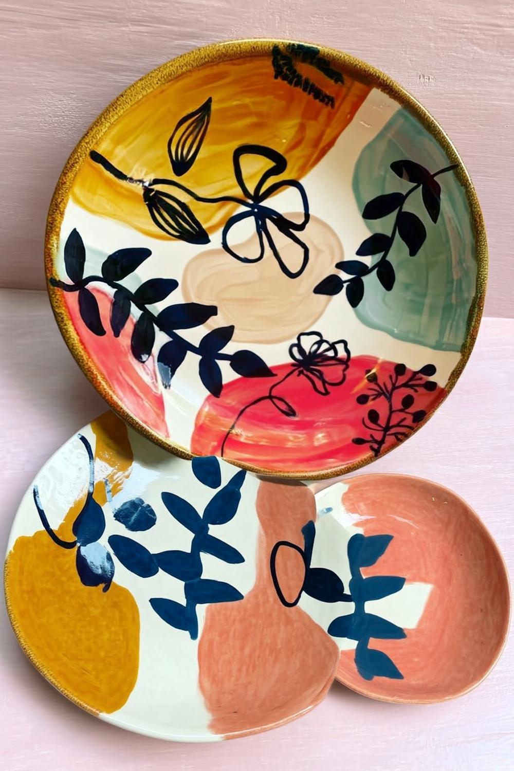 Abstrakte Blumen in warmen Tönen