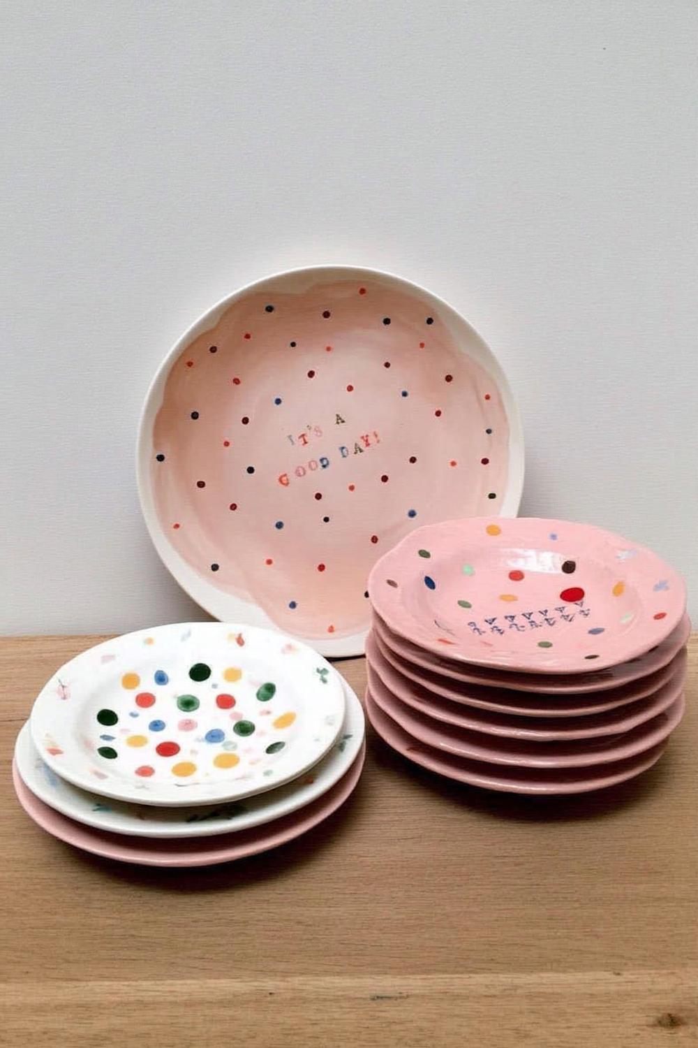 Bunte Punkte mit positiver Botschaft