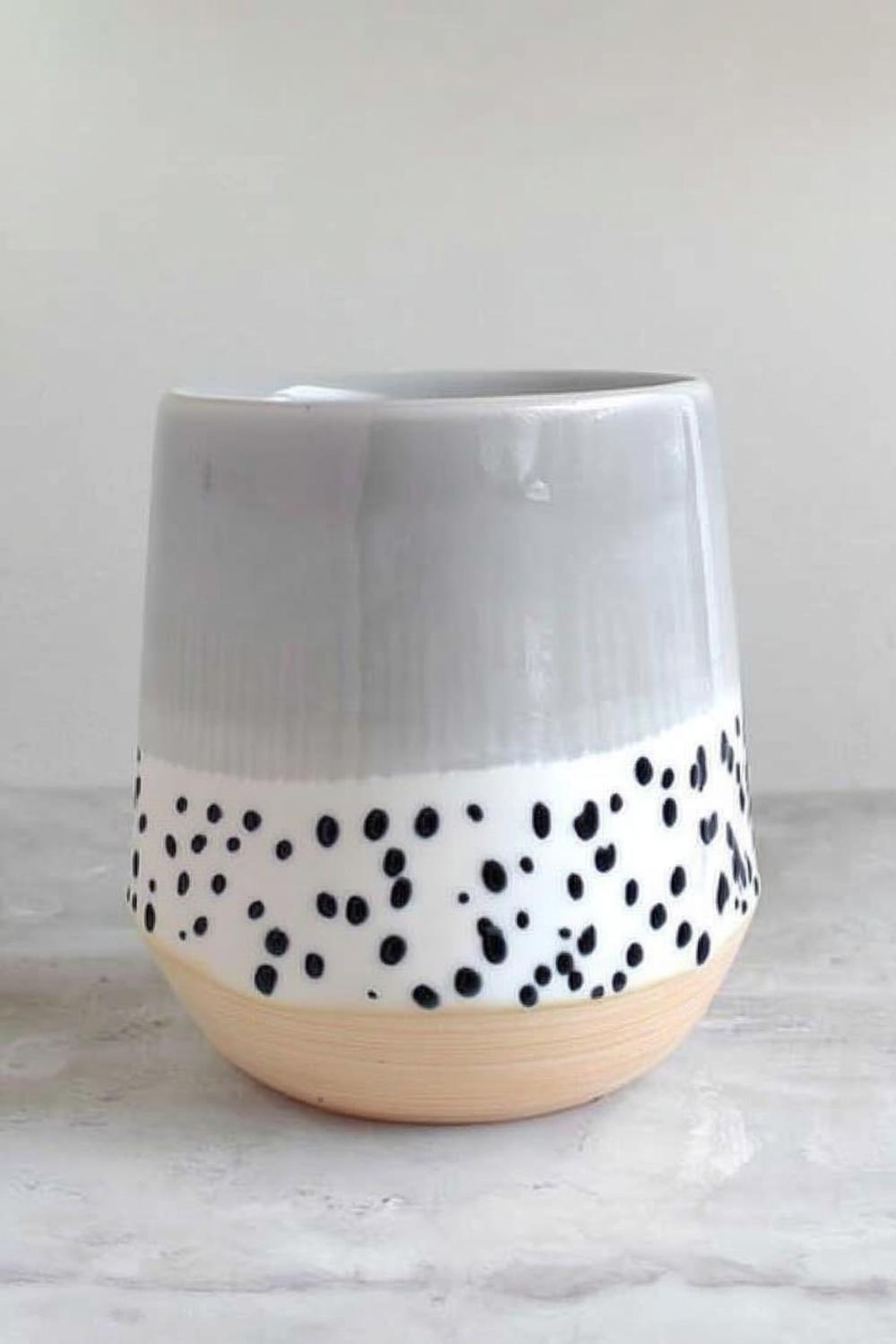 25 Kreative Keramik Bemalen Ideen für Einzigartige Tassen