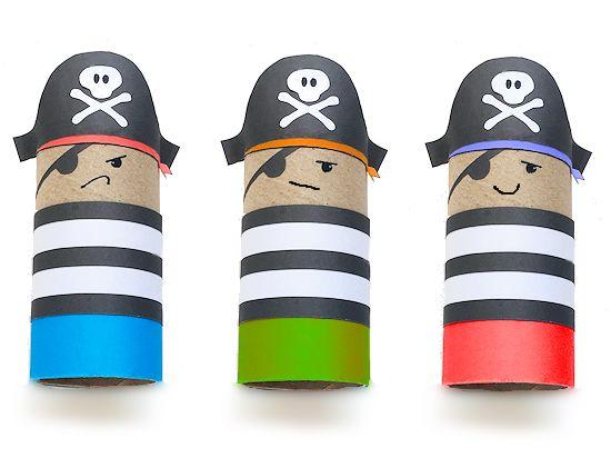 Piraten und Burg aus Klopapierrollen