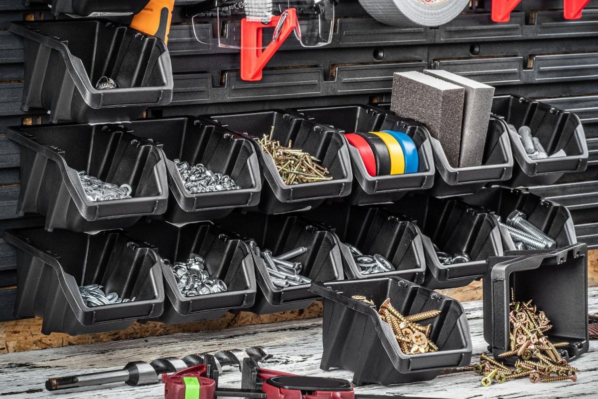 Sortierboxen für Schrauben Werkstatt